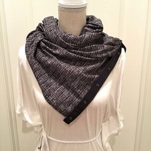 Lululemon Vinyasa Scarf black white one size
